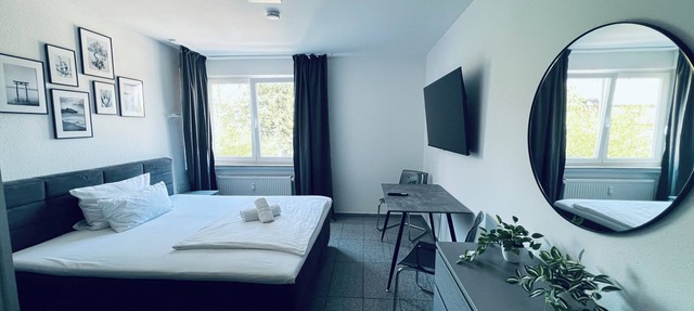 Lipp Apartments