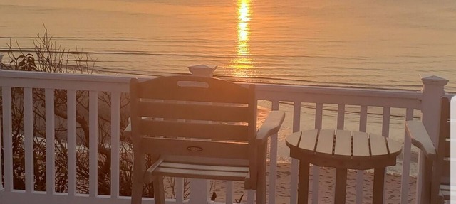 LOCATION, LOCATION - BEACHFRONT 3 night stay expires 6/12, in season 1 wk min