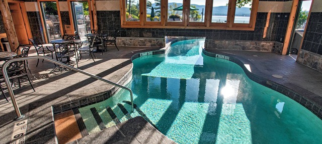 Lodges At Cresthaven