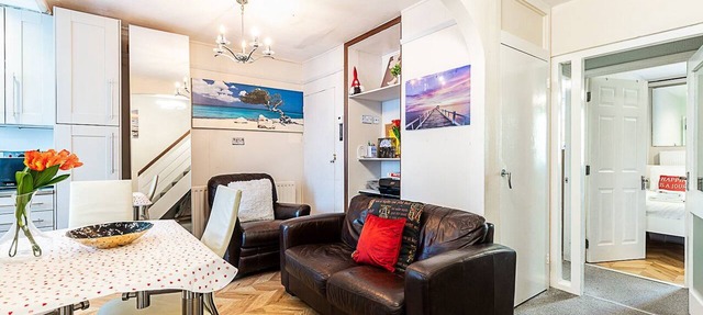 London Home with Garden Near Richmond Park