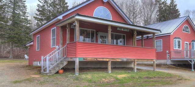 Lone Moose - Cute Cabin within walking distance to downtown Rangeley