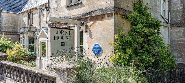 Lorne House