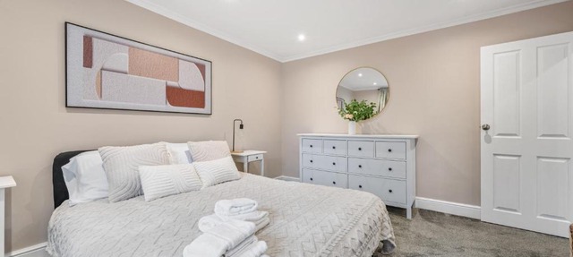 Lovely Ealing 3 Bed Flat