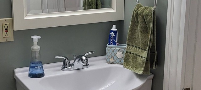 Lovely, spacious 2 bedroom/2 full bathroom apartment in Middleborough!