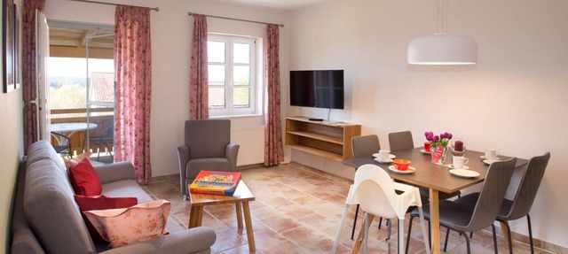 Lovingly designed FeWo-Wildrose* (60 sqm) with balcony for up to 4 people - vacation on the farm