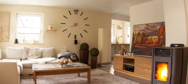 Lovingly restored vacation home decorative barn with roof terrace