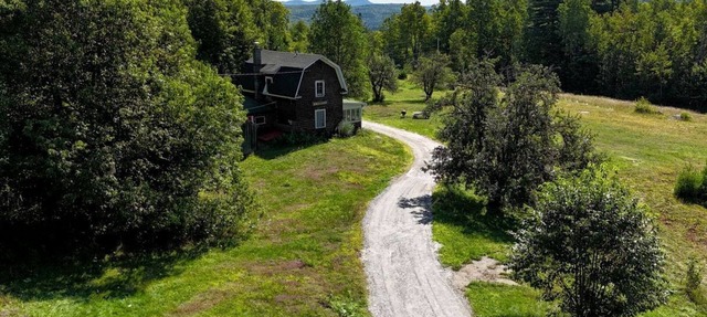 Lovingly Restored Historic Cottage in Adirondack Mountains, New York