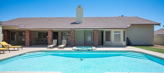 Lucerne · 35% Off Fall Special - Luxury Home Near Strip