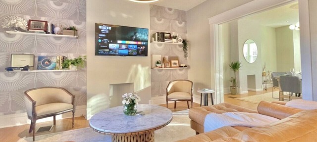 Luxe Beechview Manor | Sleeps 14 | Central