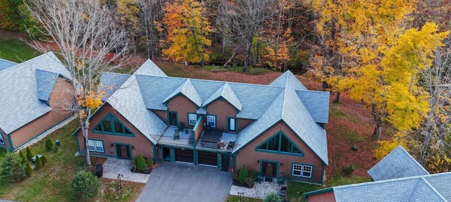 Luxe Mountain Home | River, Cranmore and Downtown!