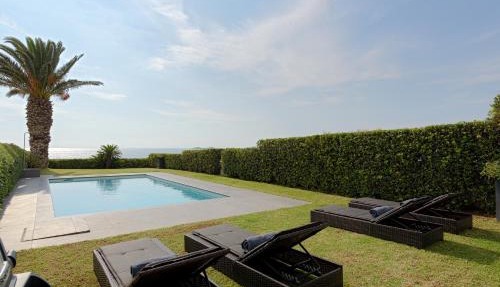 Luxurious Beachfront Villa Maira