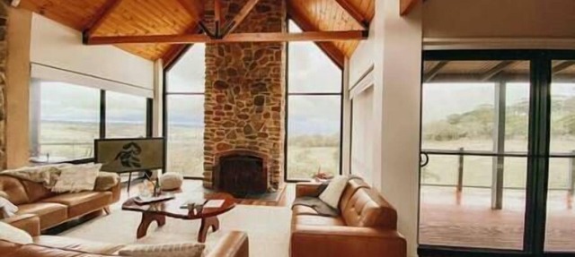 Luxurious, Secluded & Such Views! OCRE is Simply Stunning!
