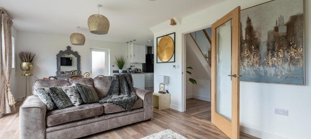Luxuriously appointed 3 bedroom cottage off road parking for 3 vehicles dogs welcome by prior arrangement only 3 church cottages Alfrick close to Malvern and Worcester and Shelsley Walsh in a lovely village close to M5 Dogs welcome