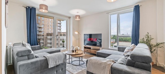 Luxury 2BR Apartment I Sleep 8 I Direct to Wembley & Euston