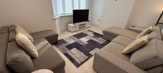 Luxury 4 Bedroom House in Harrow