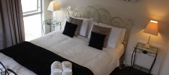 Luxury accommodation in central Coro Township