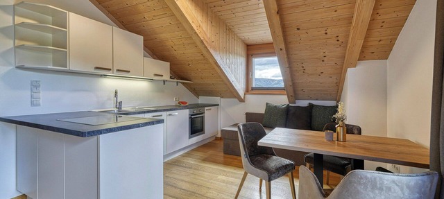 Luxury Apartment "Weißhorn" with Mountain View and private Steam Sauna
