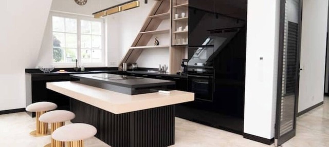 Luxury apartment with a view of the Rhine - Stylish living with a panoramic view