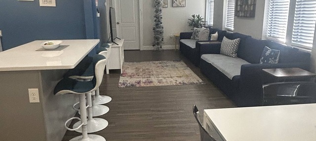 LUXURY BIG APARTMENT. VERY CLOSE TO NYC