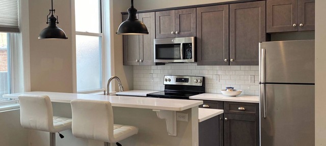 Luxury Loft/2 Beds - Civic Center/Cafe/Brewery/Farmers Market - FREE Garage Park