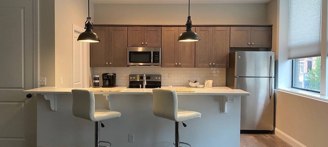 Luxury Loft/King Bed - Civic Center/Cafe/Brewery/Farmers Market - FREE Gar Park