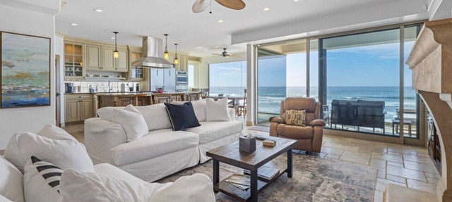 Luxury Oceanfront Villa w/Resort Style Amenities