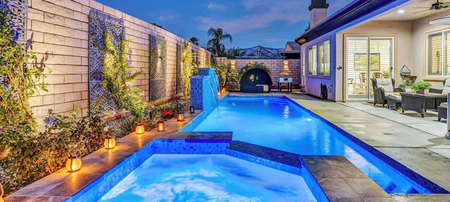 Luxury Pool Villa Sleeps 12 Near Coachella