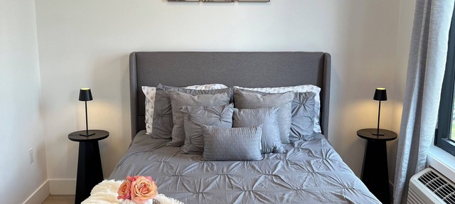 Luxury Queen Studio- Minutes To NYC, EWR & MetLife