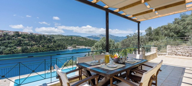Luxury seafront plot villa, seaviews, p-pool, walk to beach- Villa Alex Meganisi