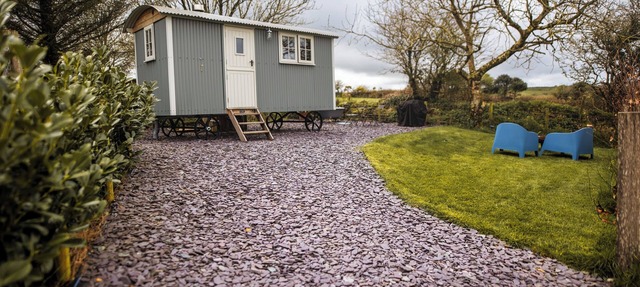 Luxury Shepherds Hut with Bath