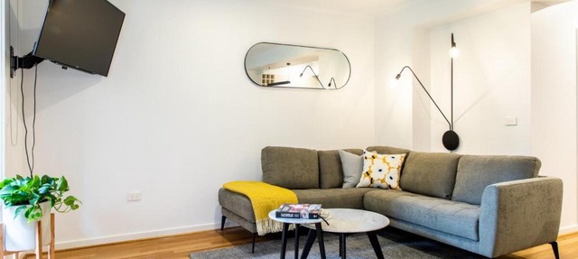 Luxury spacious 2 Bedroom Fitzroy Apartment