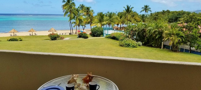 Luxury Studio on the Beach with Pool and Hot Tub