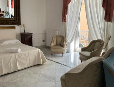 Luxury suite on the square