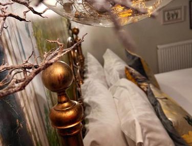 Luxury tree-house with optional ESPA Spa