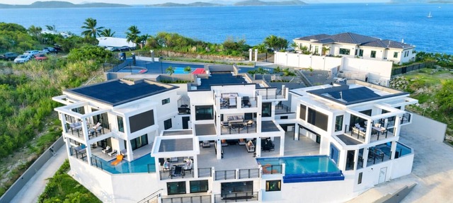 Luxury Villa in Cabrita Point- Sky View Villa with Pickleball & Basketball Court