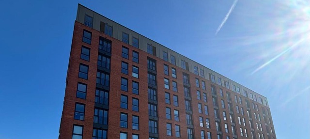 Luxury Waterfront Apartment - Liverpool City Centre - Sleeps 4