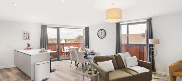 Luxury Wembley 2 bed Flat - Sleeps 9