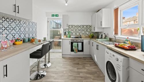 M14 Platt View, Sleeps 9, Parking