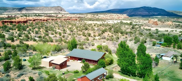 Main House with Private Gate to Canyons of the Ancients Near Mesa Verde NP