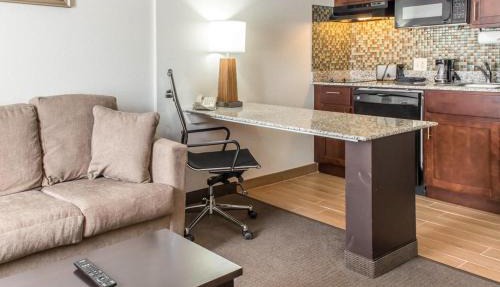 MainStay Suites Pittsburgh Airport