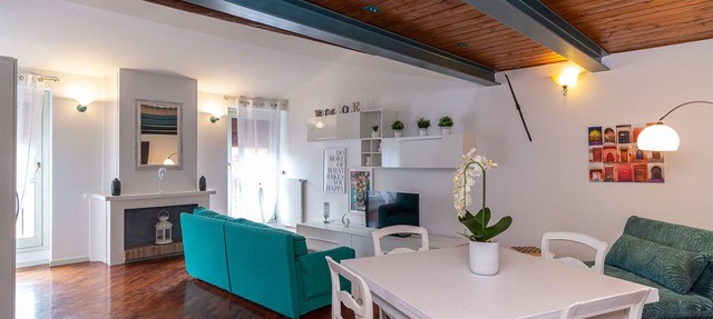 Maison Contrari