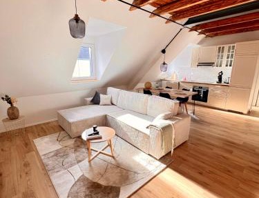 Maisonette-Apartment mit Klimaanlage - in Dorsten Zentrum -