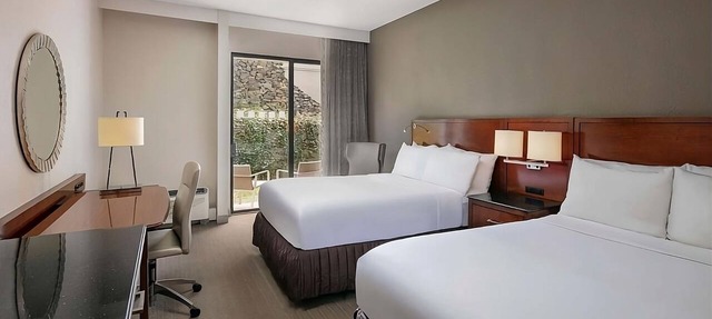 Make Your Trip More Enjoyable! 4 Relaxing Units, Pets Allowed, Parking, Pools!