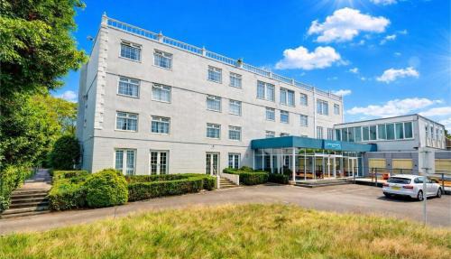 Manchester Airport Stanley Hotel by Belvilla