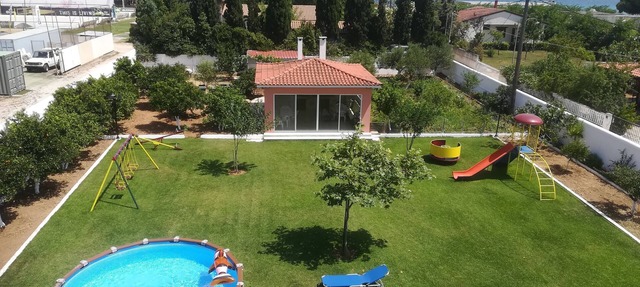 Marathon Beachside Villa 1'min. from Schinias beach