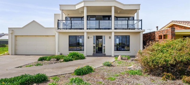 Mareblue Villa - Aldinga Beach - C21 SouthCoast Holidays