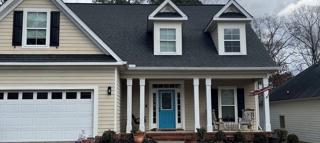 MASTER'S READY! 4 bm, 2.5 bath with lg hot tub and lg fenced back yard