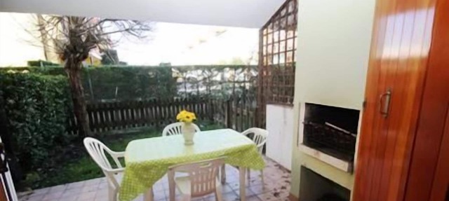 Mediterranean village terraced house with private garden