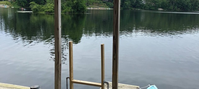 Memory Maker Cabin w private lakeside dock - 10 miles from Lake George