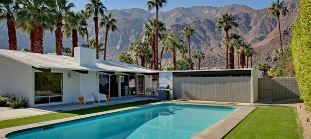 Mid-Century Modern Gem - Pool Spa Fire Pit w/Stunning Views in Vista Las Palmas